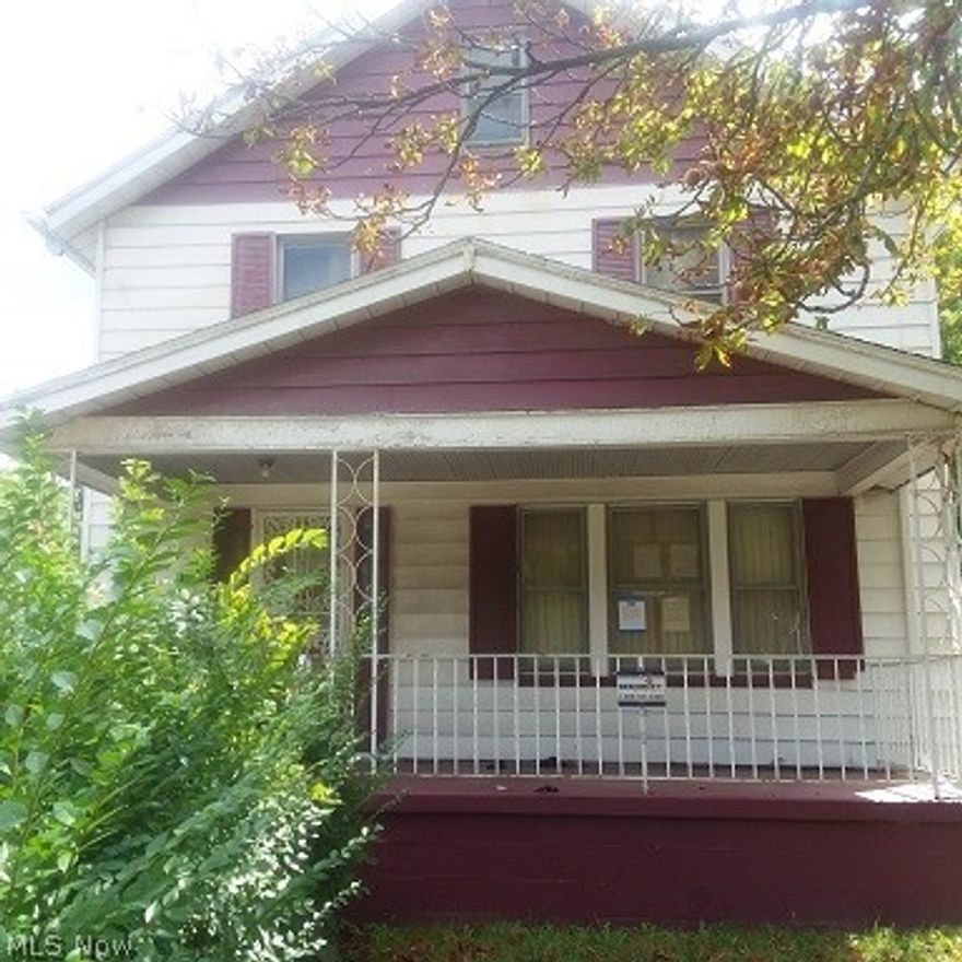 2 story 3 bedroom home. Unfinished basement, 2 car detached brick garage. 1st floor half bath. Property has been vandalized, electric is not currently on.   Contact agent for more information.