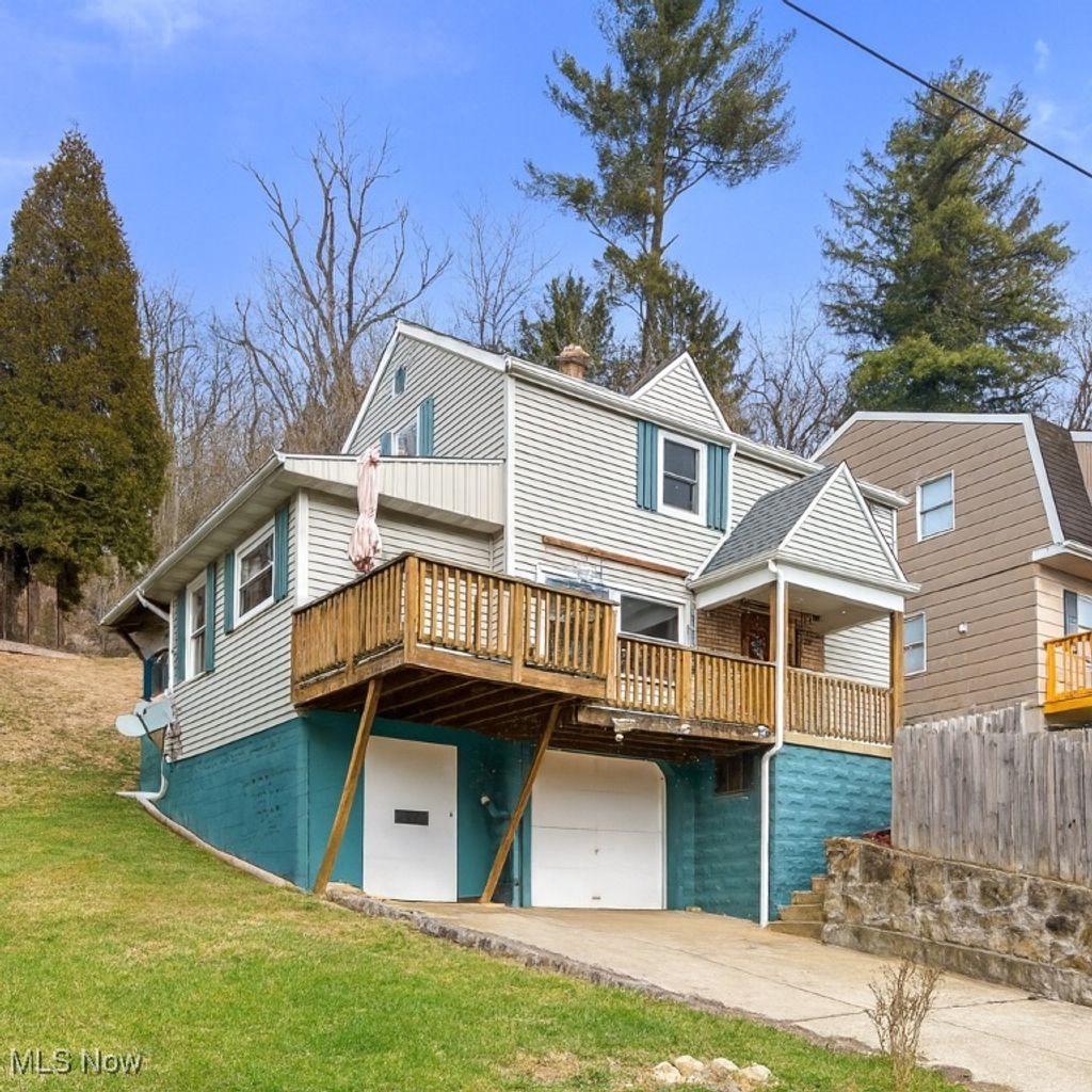 Photo of 26 Elm Street, Bridgeport, OH 43912 (MLS # 5176749)