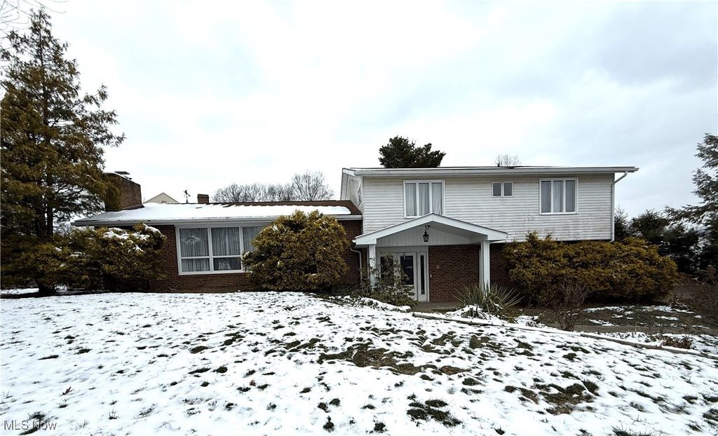 Photo of 4617 Lexington Drive, Steubenville, OH 43953 (MLS # 5175439)