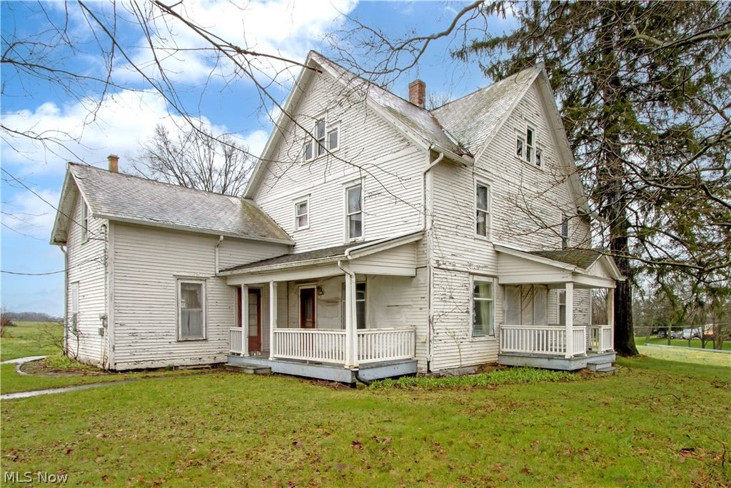 Photo of 907 N Mt Eaton Road, Dalton, OH 44618 (MLS # 5198463)