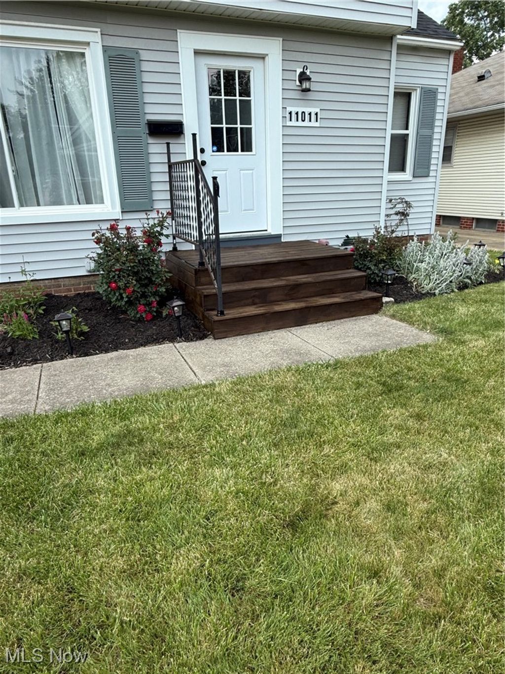 Photo of 11011 Wallingford Avenue, Garfield Heights, OH 44125 (MLS # 5185094)