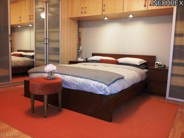 Cambridge Village - Residential