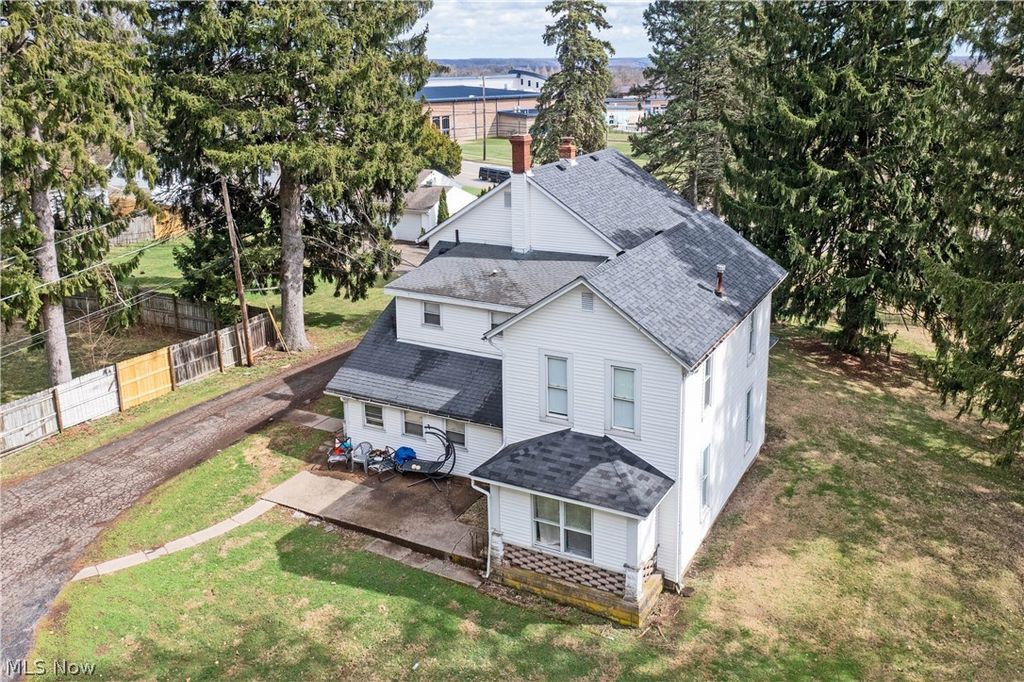 Photo of 710 Lexington Avenue, Mansfield, OH 44907 (MLS # 5193340)