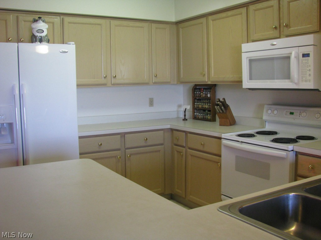 Nantucket Colony Condo - Residential