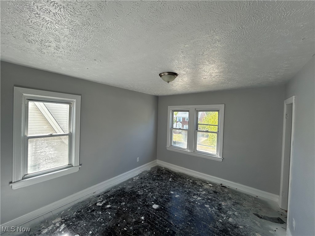 S H Kleinman Realty Cos Utopi - Residential