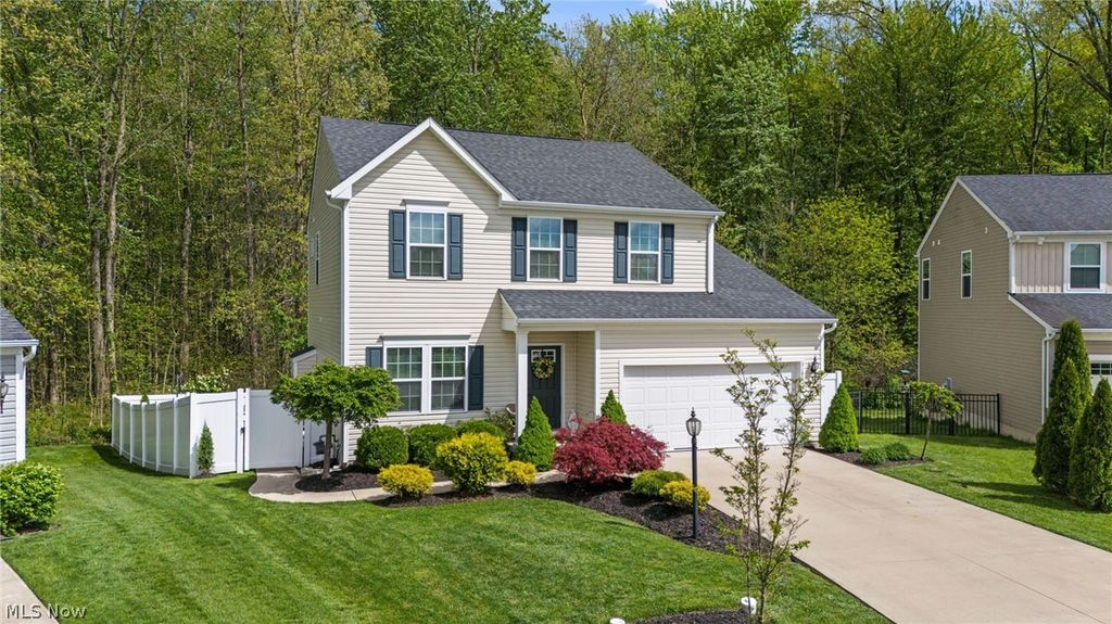 Photo of 31832 Rustic Ridge, North Ridgeville, OH 44039 (MLS # 5183555)