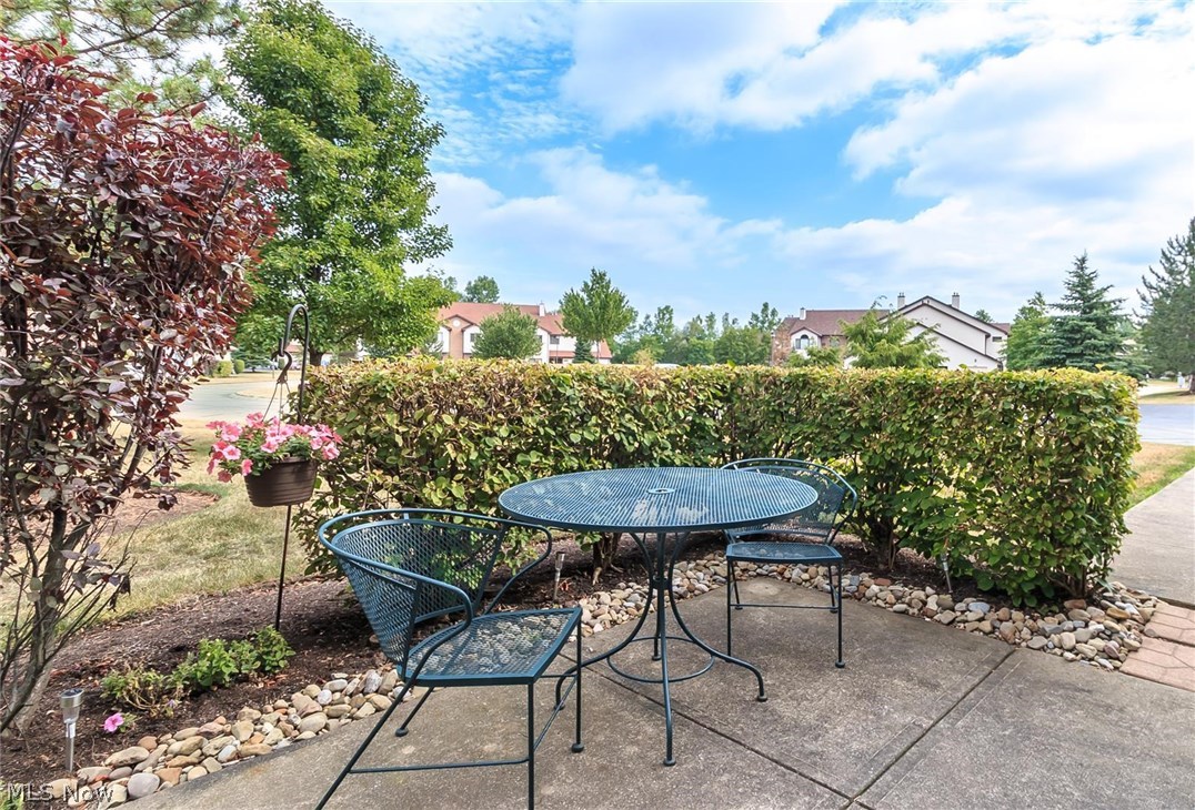 Hickory Rdg Condo 02 Ph 10 - Residential