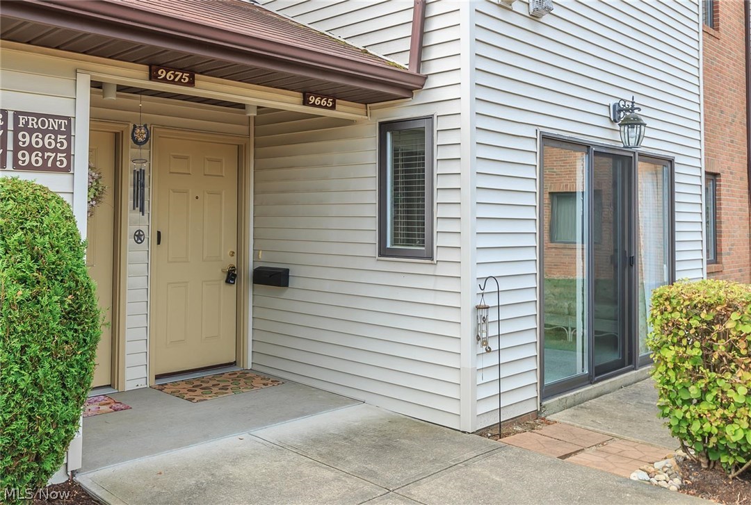 Hickory Rdg Condo 02 Ph 10 - Residential