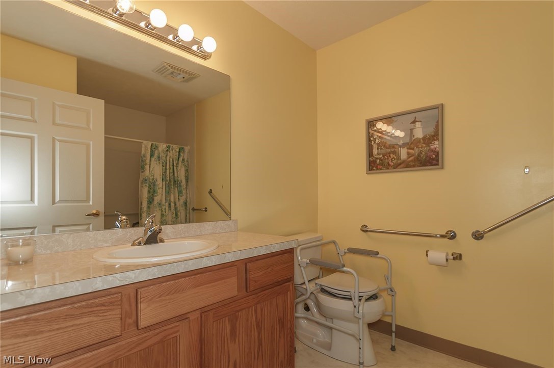 Hickory Rdg Condo 02 Ph 10 - Residential