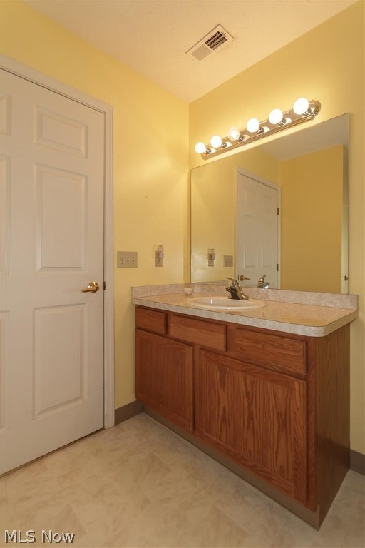 Hickory Rdg Condo 02 Ph 10 - Residential