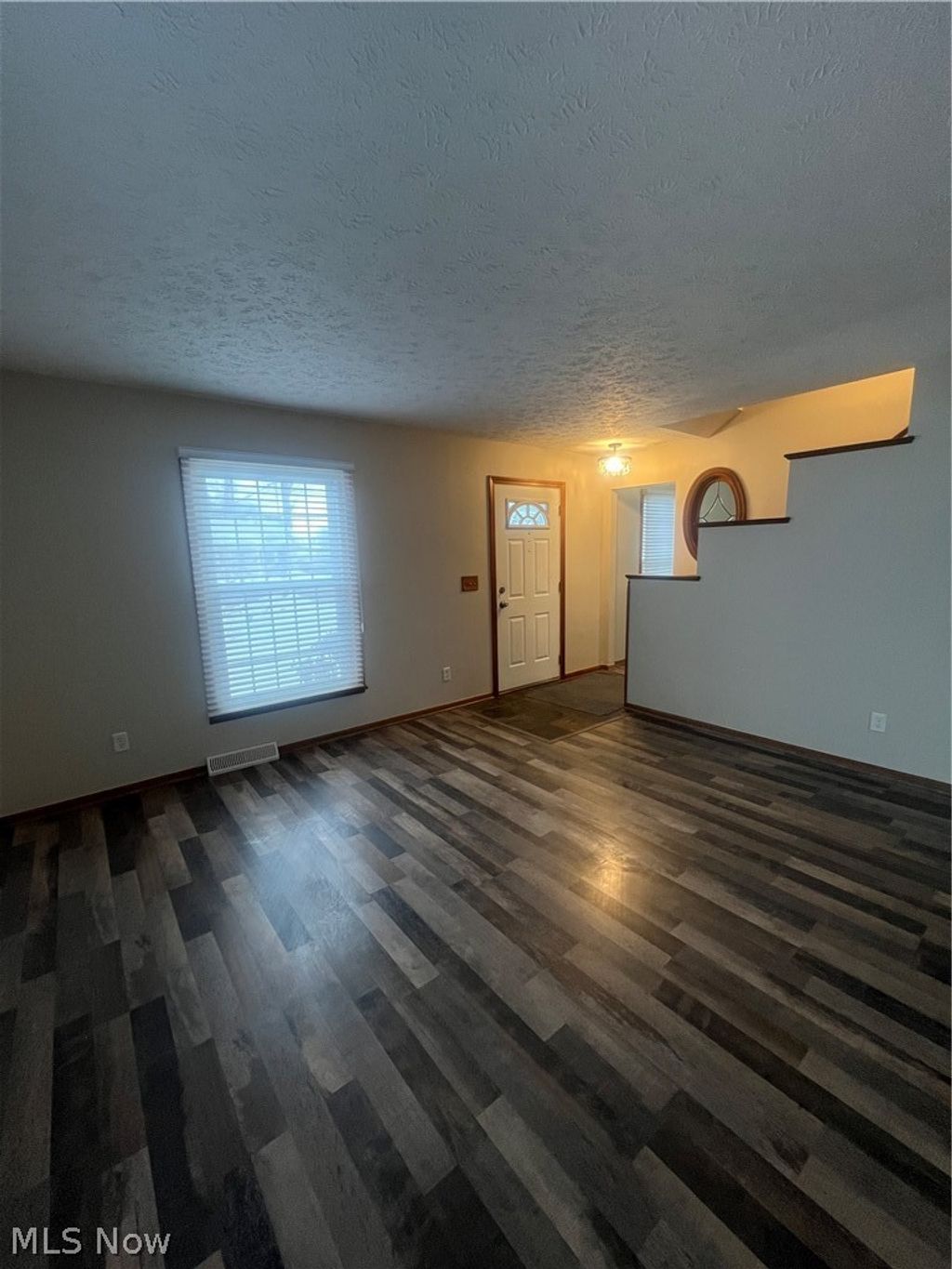 Photo of 2512 W 9th Street, Ashtabula, OH 44004 (MLS # 5185706)