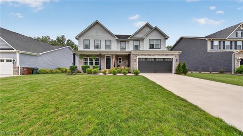 Homes For Sale - 35524 Crystal Creek Court<br/> Lorain County, Grafton, OH 44044