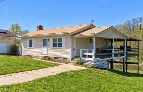 Homes For Sale - 1345 Lent Road<br/> Zanesville, OH 43701