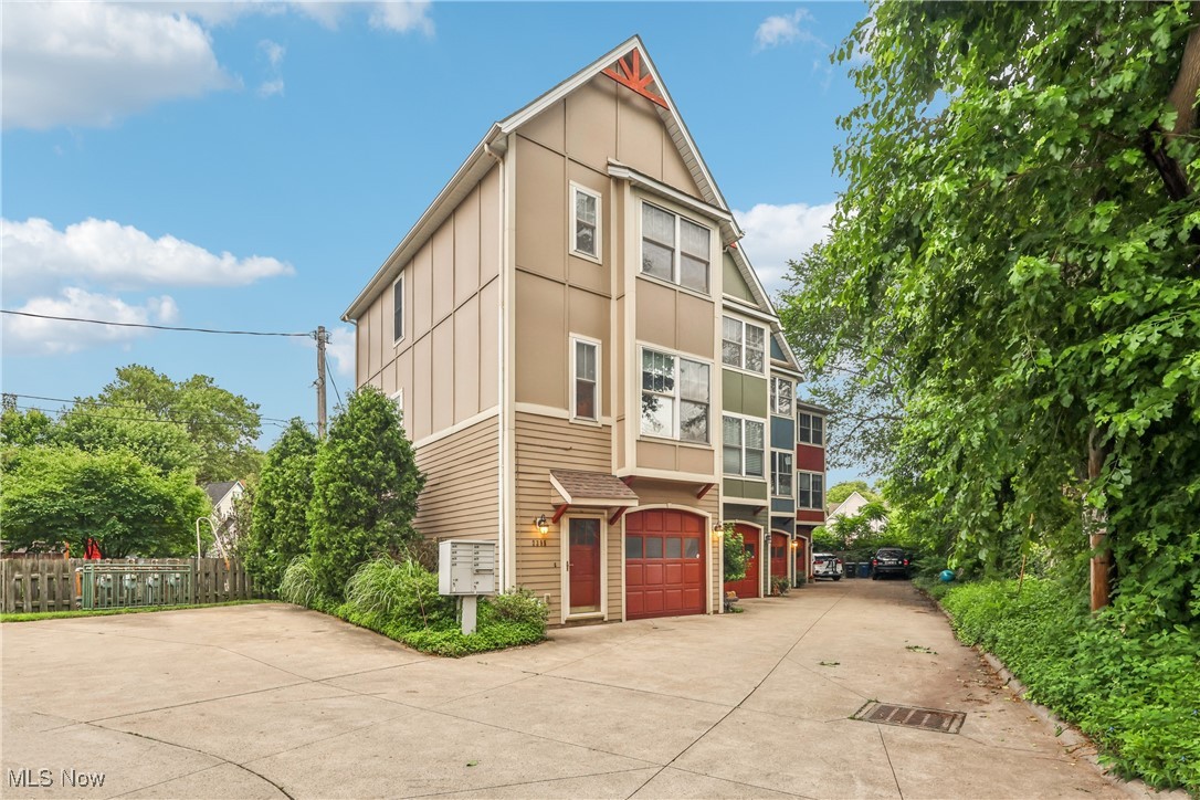 2395 Tremont Avenue