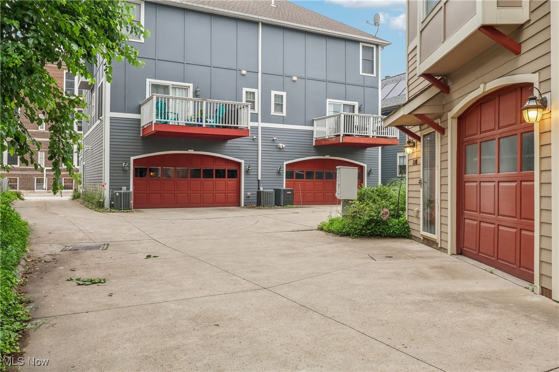 2395 Tremont Avenue
