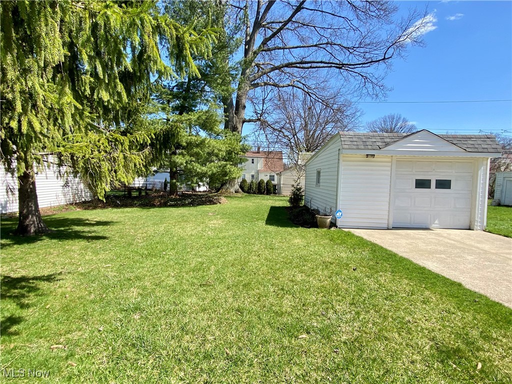 5825 Monica Lane, Garfield Heights, Ohio image 44