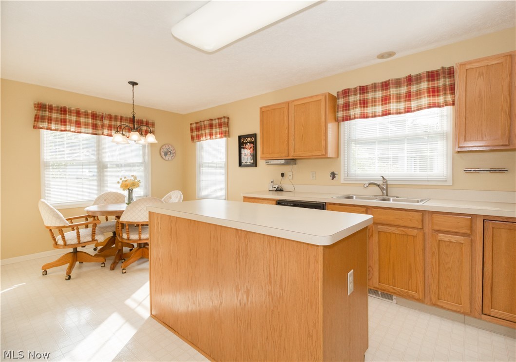 Macintosh Farms Condo 02 - Residential