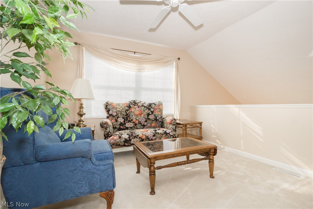 Macintosh Farms Condo 02 - Residential