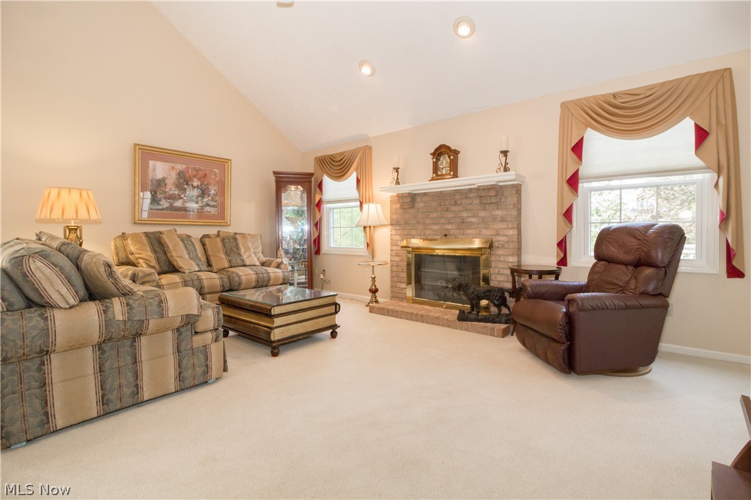 Macintosh Farms Condo 02 - Residential