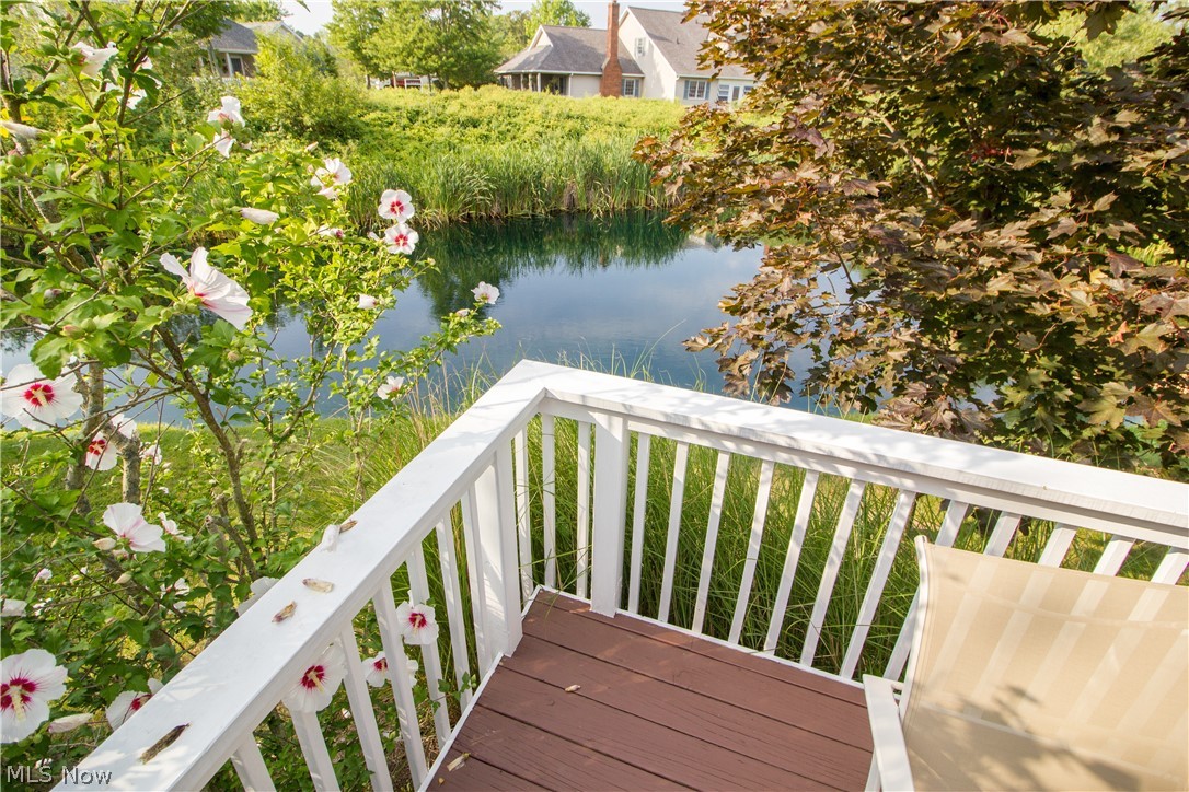 Macintosh Farms Condo 02 - Residential