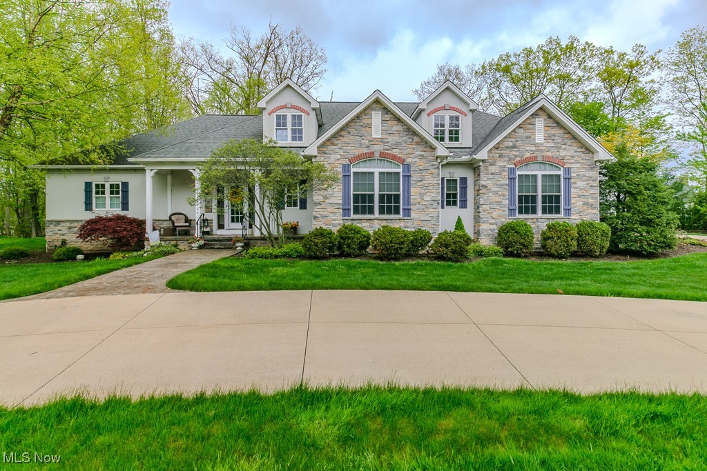 10163 Courtney Lane, Kirtland, Ohio image 1