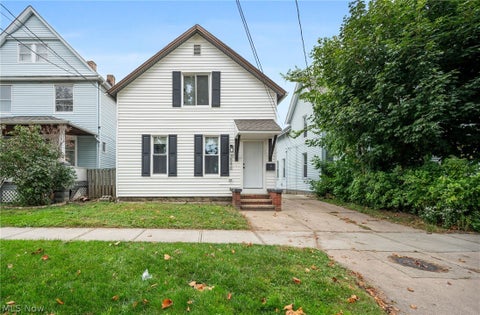 Homes For Sale - 3846 Marvin Avenue<br/> Cleveland, OH 44109