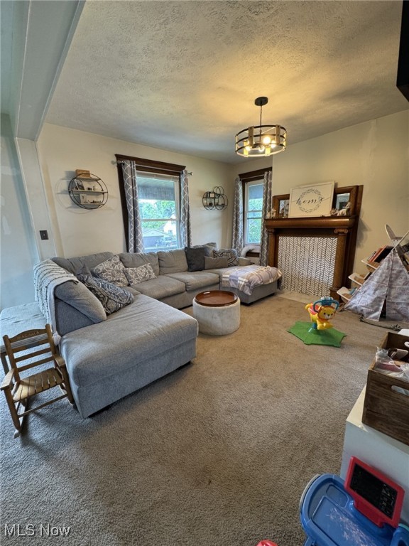 Parkersburg, West Virginia 26101, United States, 3 Bedrooms Bedrooms, ,2 BathroomsBathrooms,Residential,Pending,185348