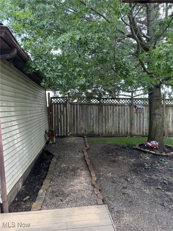 Parkersburg, West Virginia 26101, United States, 3 Bedrooms Bedrooms, ,2 BathroomsBathrooms,Residential,Pending,185348