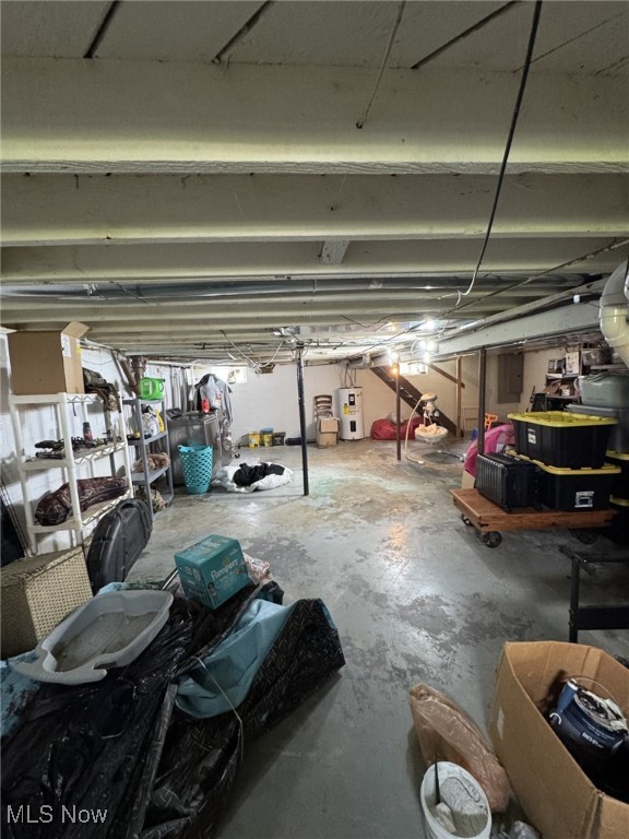 Parkersburg, West Virginia 26101, United States, 3 Bedrooms Bedrooms, ,2 BathroomsBathrooms,Residential,Pending,185348