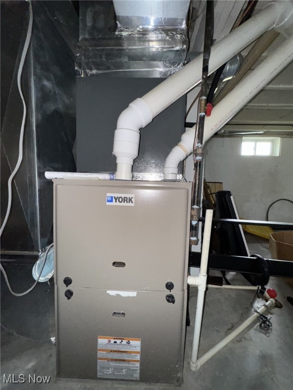 Parkersburg, West Virginia 26101, United States, 3 Bedrooms Bedrooms, ,2 BathroomsBathrooms,Residential,Pending,185348