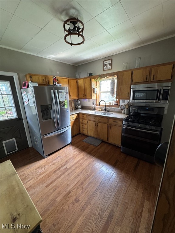 Parkersburg, West Virginia 26101, United States, 3 Bedrooms Bedrooms, ,2 BathroomsBathrooms,Residential,Pending,185348