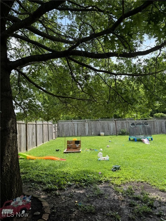 Parkersburg, West Virginia 26101, United States, 3 Bedrooms Bedrooms, ,2 BathroomsBathrooms,Residential,Pending,185348