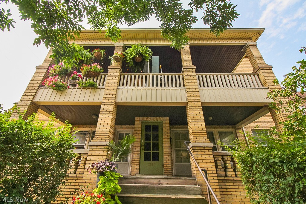 Beautiful BRICK 4-unit property in a prime location of the Edgewater neighborhood. Each unit is in fantastic shape with wonderful tenants! New roof going on week of Sept 7th. Two bedroom, one bath each unit. Hardwood floors throughout. Each unit equipped with a front balcony. Tenants can enjoy a private, fenced-in back yard. Street parking.