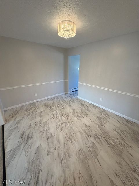 Tiny photo for 118 Carter Circle #3, Boardman, OH 44512 (MLS # 5203364)