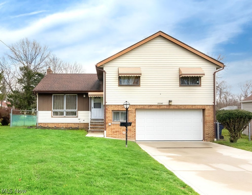 Euclid Manor/Kleimans - Residential