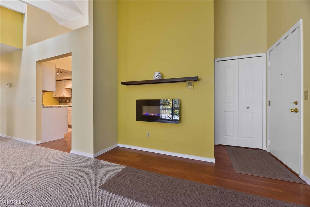 Lakes/Bay Lndg Condo - Residential