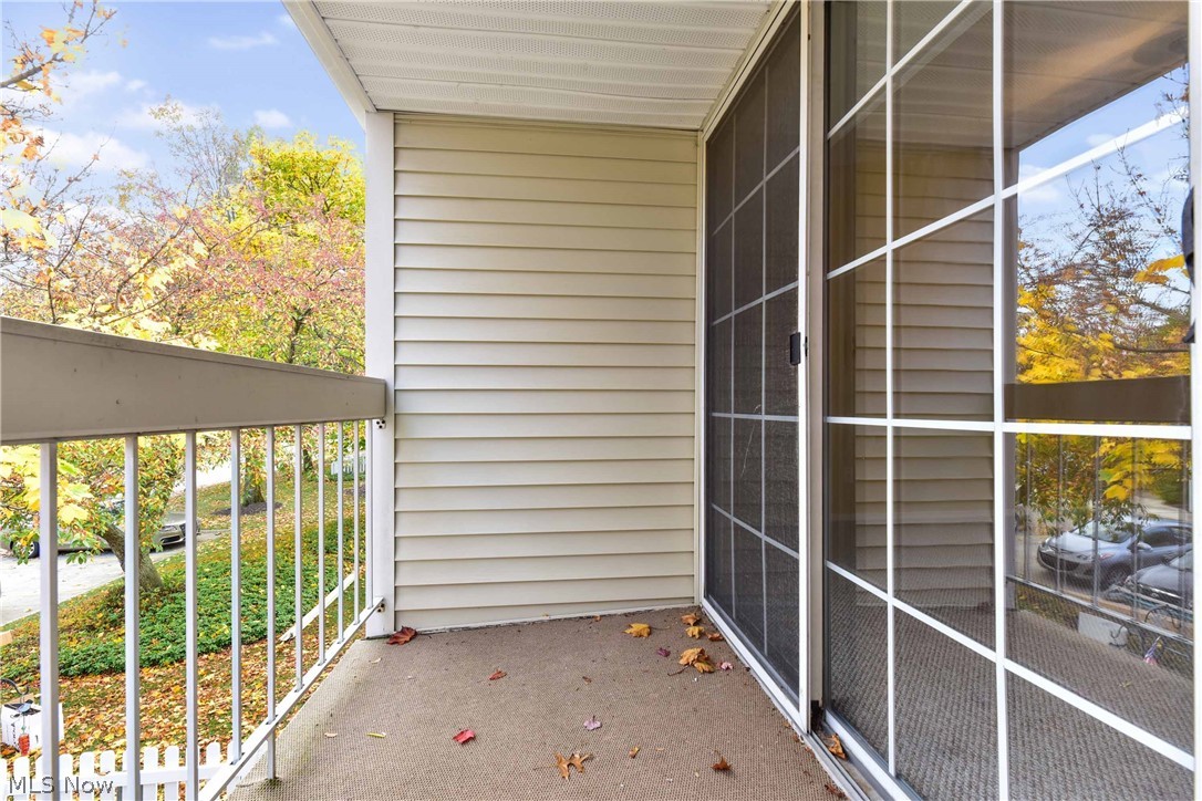 Lakes/Bay Lndg Condo - Residential