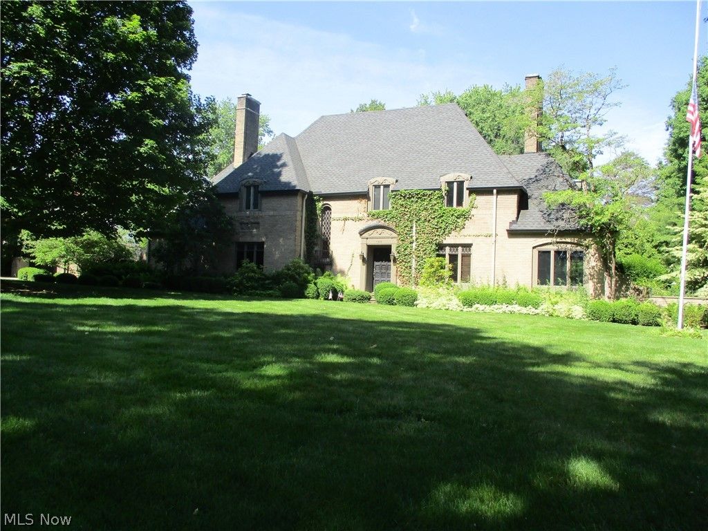 Photo of 192 Wolcott Road, Akron, OH 44313 (MLS # 5219422)