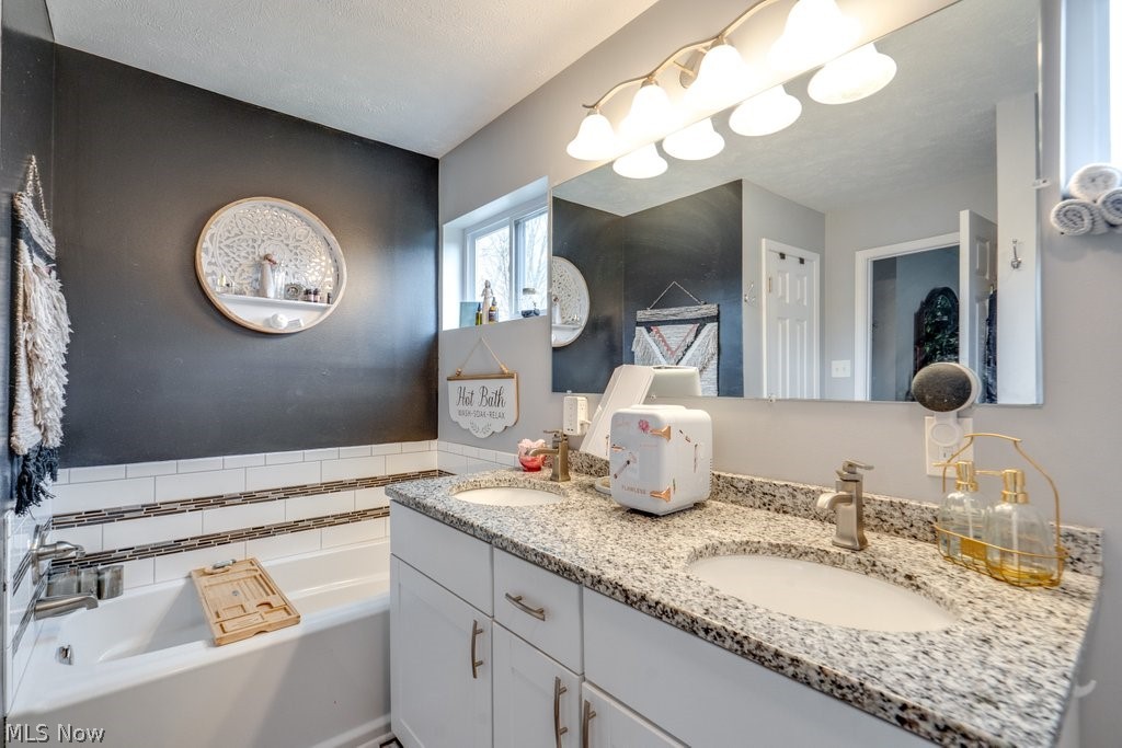 PEPPER HILL ESTATES - Residential