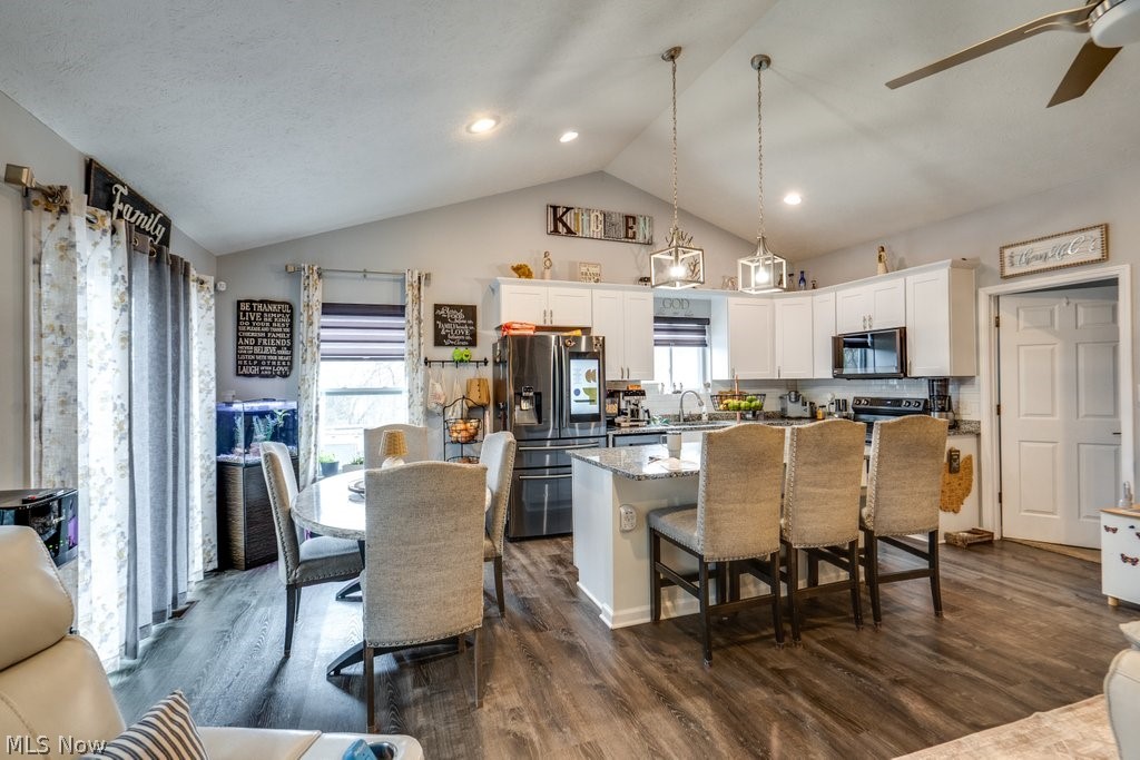 PEPPER HILL ESTATES - Residential