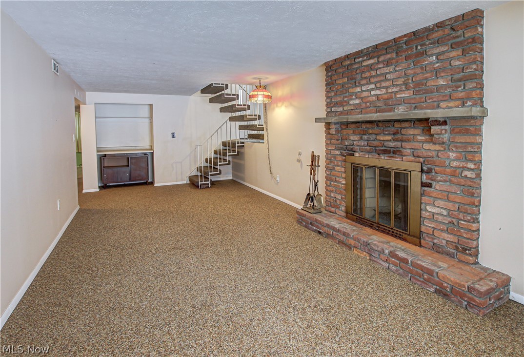 Brentwood Estates Ii/S W Hol - Residential