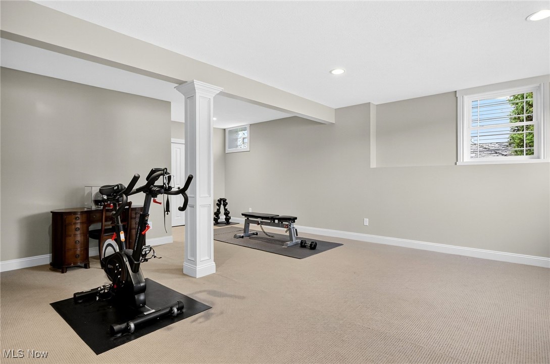 Chagrin Falls, Ohio 44023, United States, 3 Bedrooms Bedrooms, ,4 BathroomsBathrooms,Residential,Pending,214916