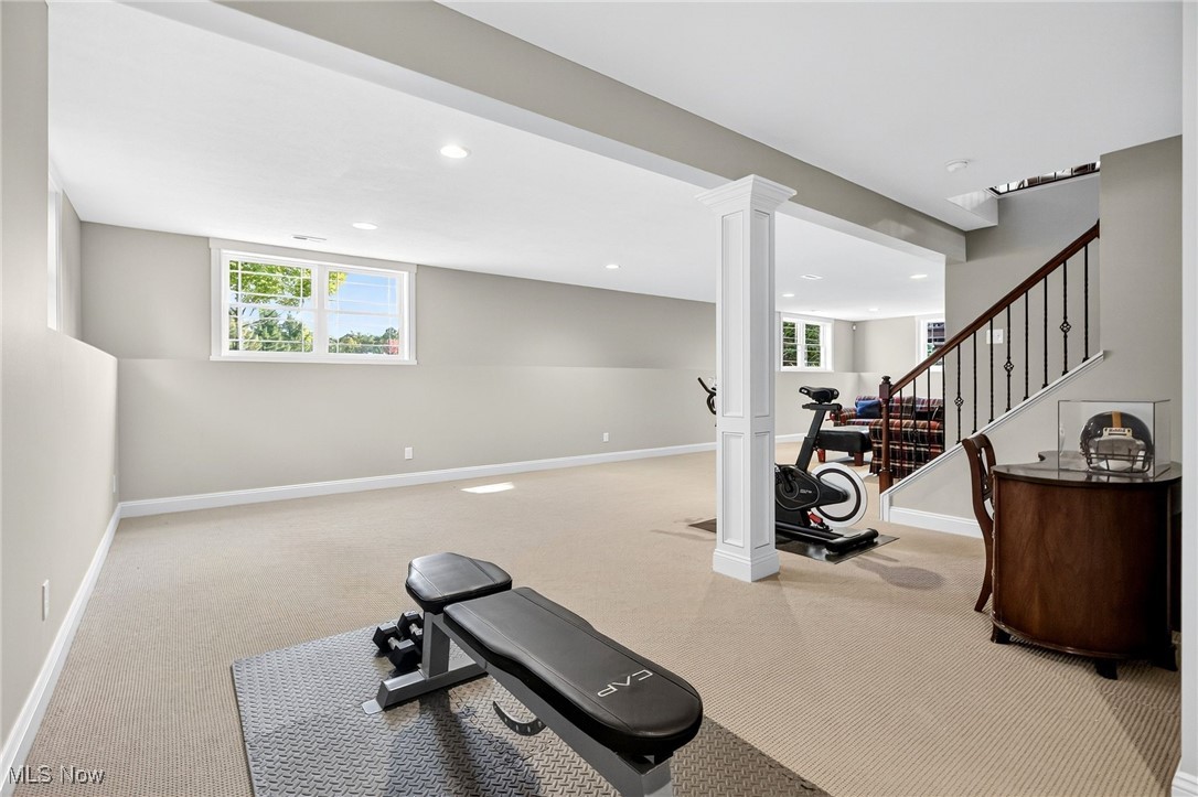 Chagrin Falls, Ohio 44023, United States, 3 Bedrooms Bedrooms, ,4 BathroomsBathrooms,Residential,Pending,214916