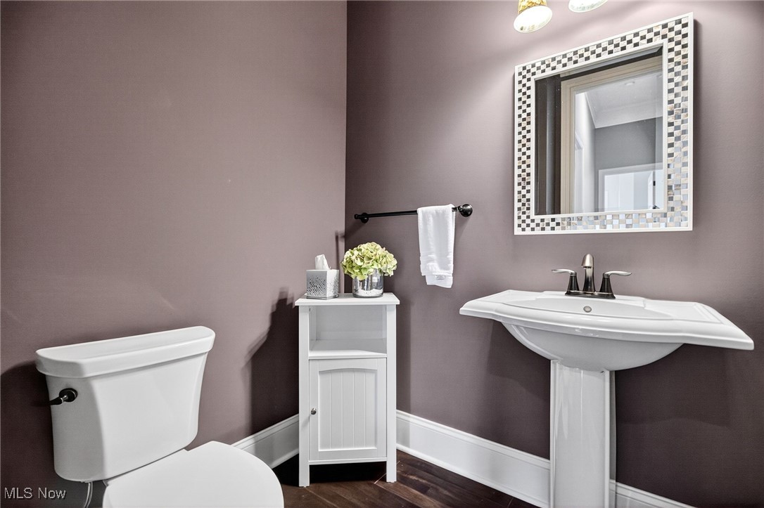 Chagrin Falls, Ohio 44023, United States, 3 Bedrooms Bedrooms, ,4 BathroomsBathrooms,Residential,Pending,214916