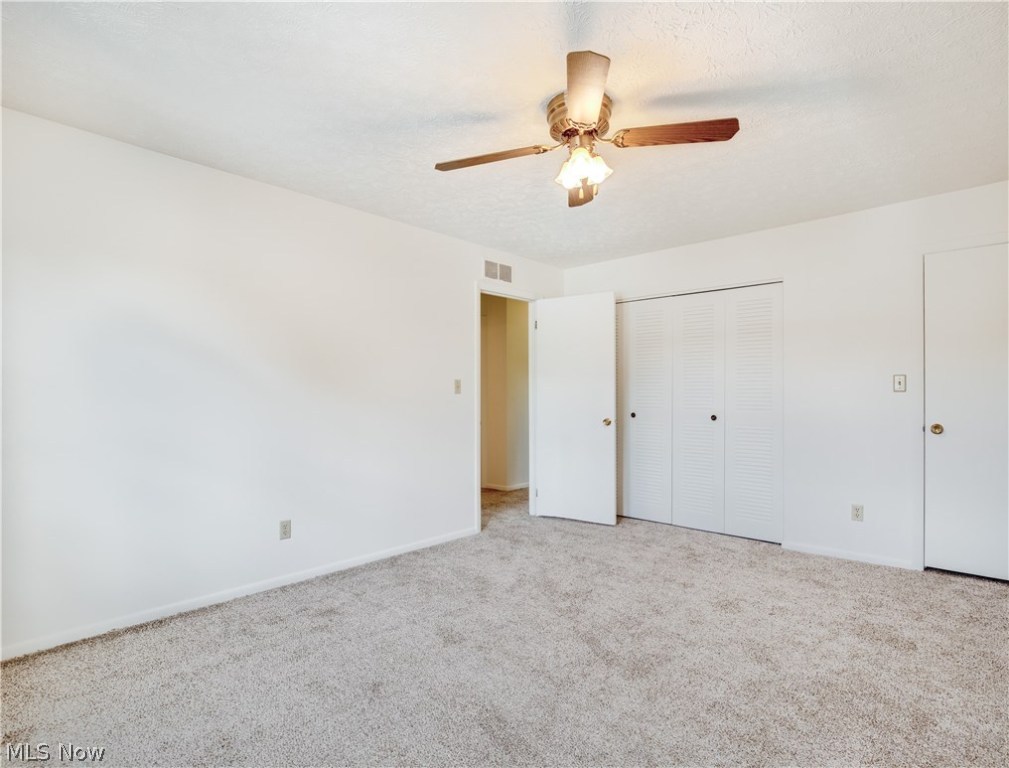 Country Club Twnhs North Condo - Residential