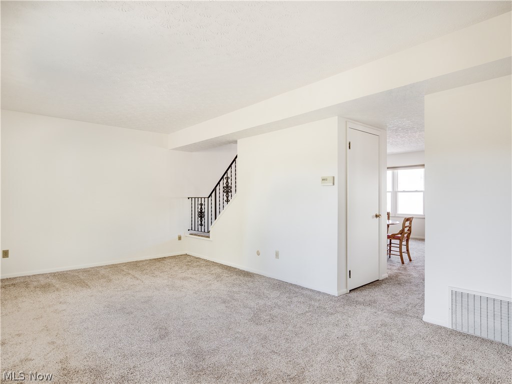 Country Club Twnhs North Condo - Residential