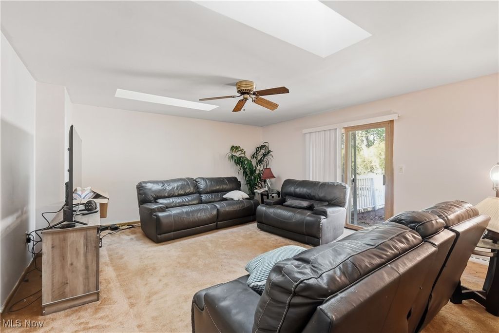 Photo of 147 Wimbledon Drive, Mansfield, OH 44906 (MLS # 5164128)
