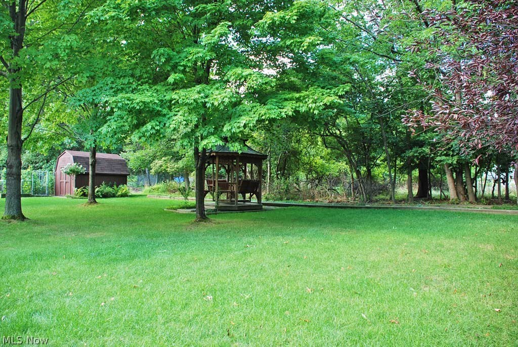 Chestnut Woods - Residential