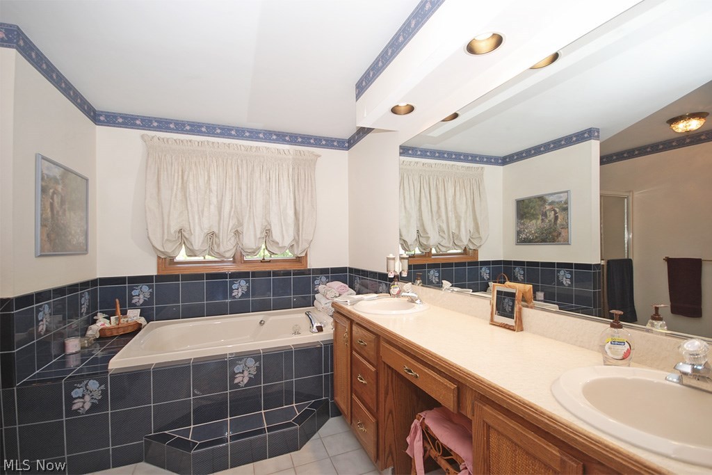 Chestnut Woods - Residential