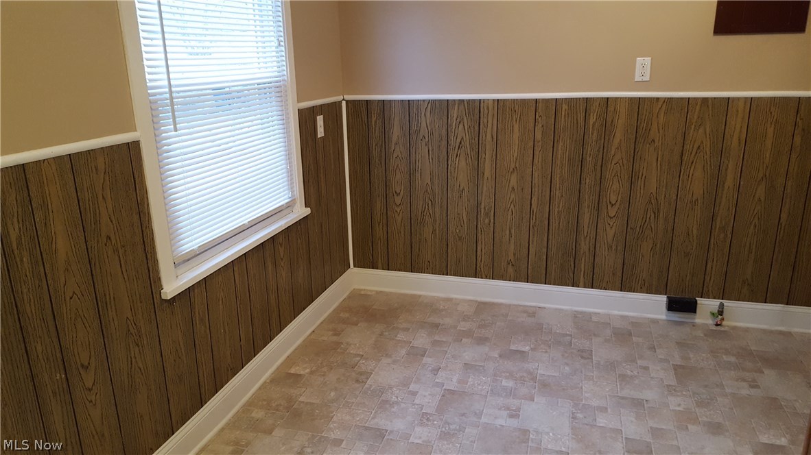 Settlement Road 01 - Residential Lease